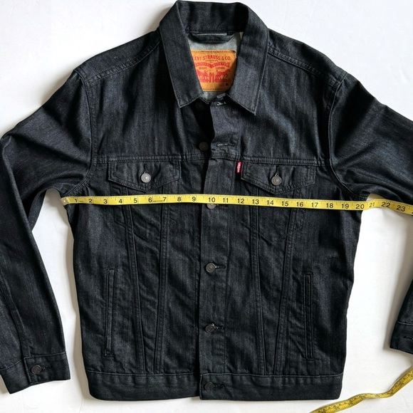 Levis Mens Black Denim Trucker Jacket Medium Pockets Buttons Durable Lightweight - Picture 10 of 15